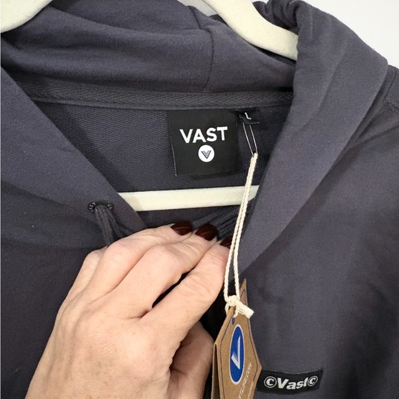 NWT Vast Brand Hooded Sweatshirt - Picture 3 of 5